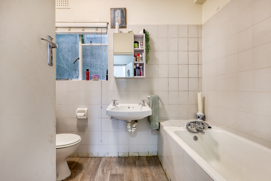 2 Bedroom Property for Sale in Oranjezicht Western Cape